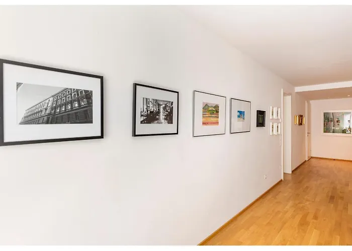 Gasthuis In Luxury Apartment, Near Hauptbahnhof 4*