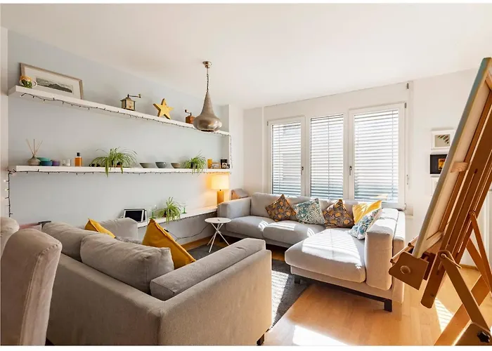 In Luxury Apartment, Near Hauptbahnhof