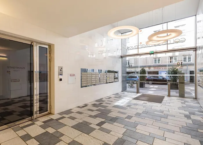 In Luxury Apartment, Near Hauptbahnhof Wenen